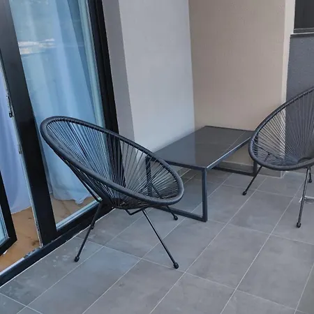 Heaven Luxury - Prime Location With Free Parking Apartment *