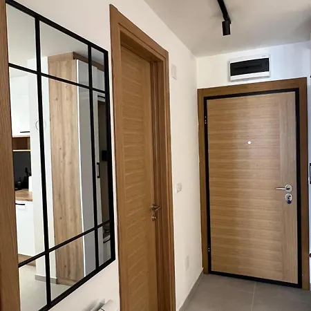 Heaven Luxury - Prime Location With Free Parking Apartment