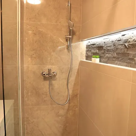 Heaven Luxury - Prime Location With Free Parking *